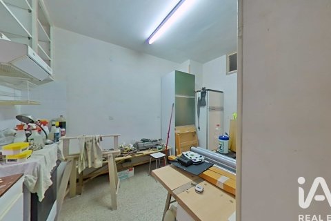 Commercial property à vendre à Barcelona, Espagne, 2 chambres, 57 m2 No. 152375 - photo 19