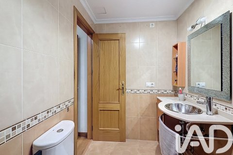 Duplex à vendre à Ribadumia, Pontevedra, Espagne, 5 chambres, 238 m2 No. 152374 - photo 24