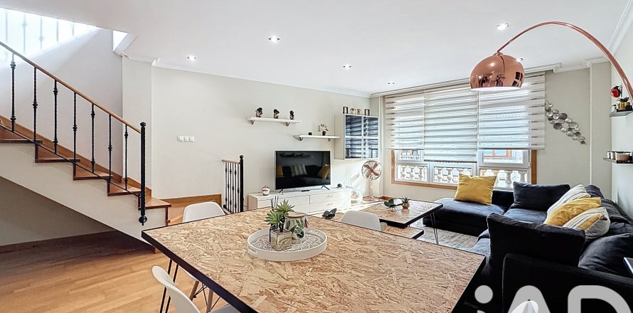 Duplex à Ribadumia, Pontevedra, Espagne 5 chambres, 238 m2 No. 152374