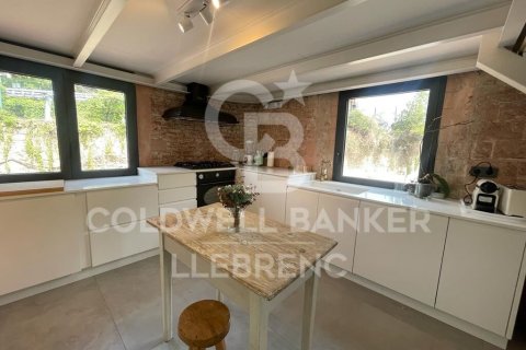 Duplex à vendre à Barcelona, Espagne, 3 chambres, 125 m2 No. 179189 - photo 10
