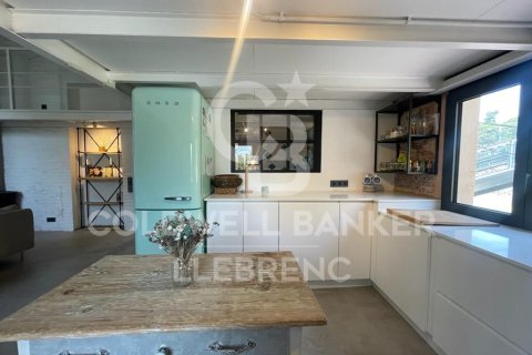 Duplex à vendre à Barcelona, Espagne, 3 chambres, 125 m2 No. 179189 - photo 9
