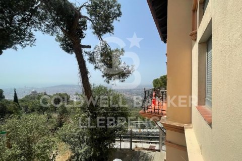 Duplex à vendre à Barcelona, Espagne, 3 chambres, 125 m2 No. 179189 - photo 2