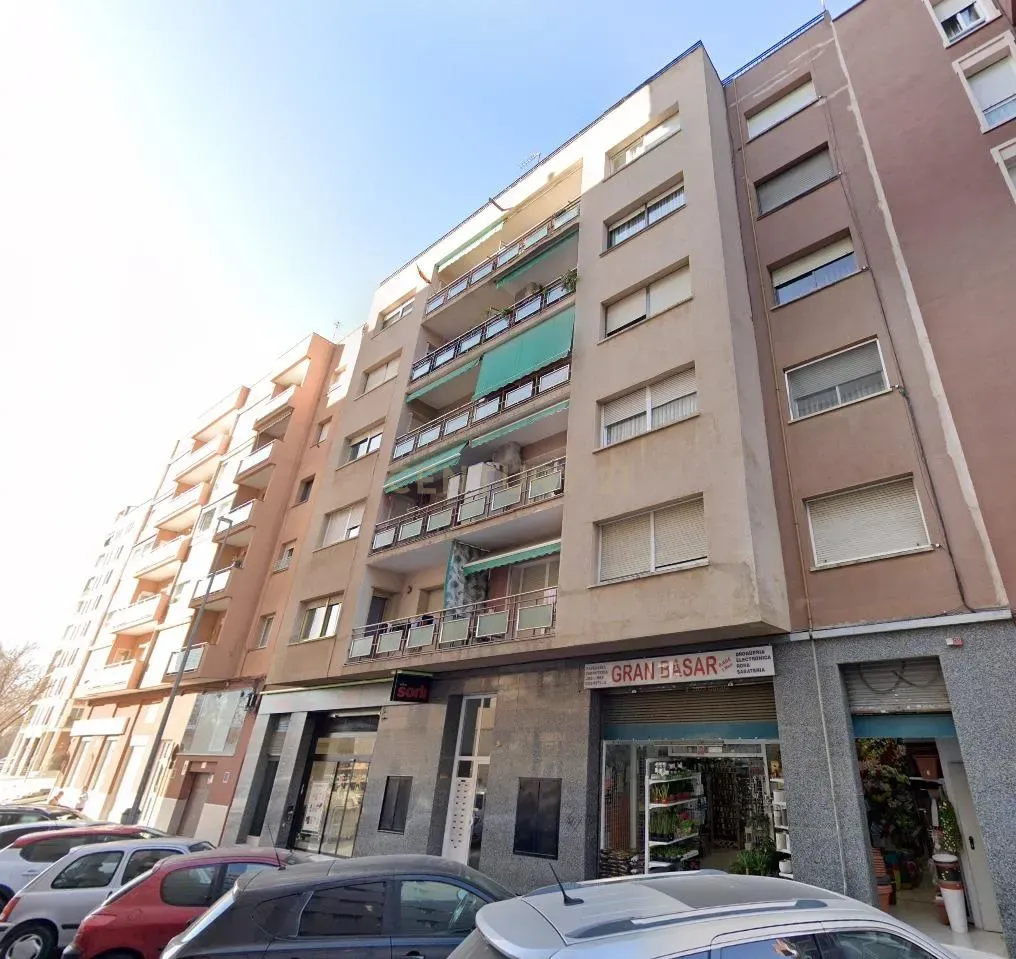 Retail store à Sabadell, Barcelona, Espagne 282 m2 No. 186558