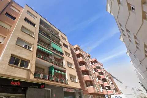 Retail store for sale in Sabadell, Barcelona, Spain 282 sq.m. No. 186558 - photo 2