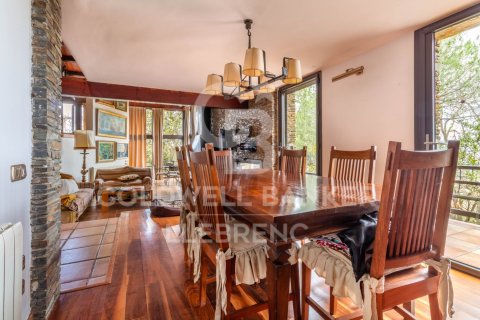 House for sale in Barcelona, Spain 6 bedrooms, 380 sq.m. No. 160431 - photo 16