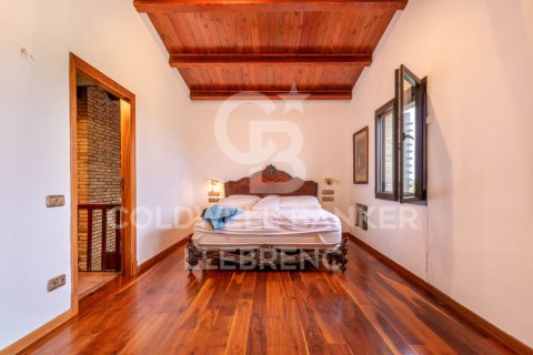 House for sale in Barcelona, Spain 6 bedrooms, 380 sq.m. No. 160431 - photo 23