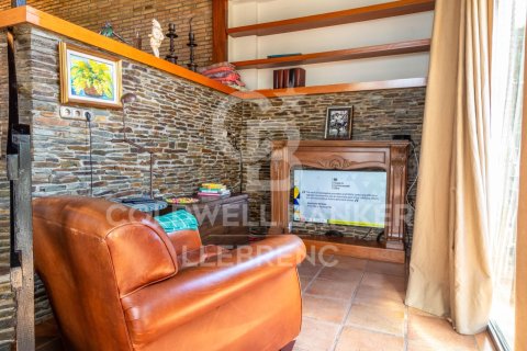 House for sale in Barcelona, Spain 6 bedrooms, 380 sq.m. No. 160431 - photo 11