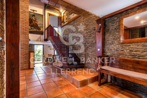House for sale in Barcelona, Spain 6 bedrooms, 380 sq.m. No. 160431 - photo 14