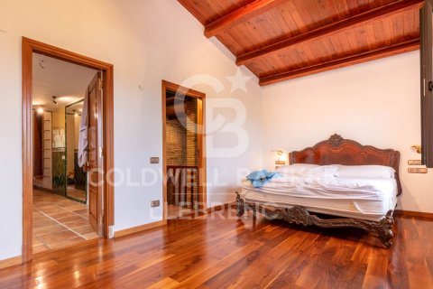 House for sale in Barcelona, Spain 6 bedrooms, 380 sq.m. No. 160431 - photo 24