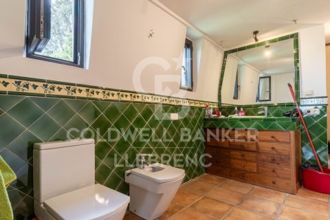 House for sale in Barcelona, Spain 6 bedrooms, 380 sq.m. No. 160431 - photo 25