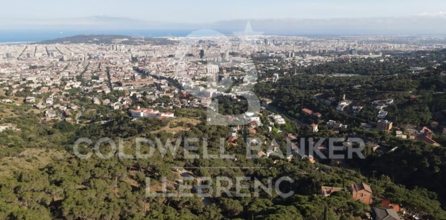 Tontti Barcelona, Espanja 1012 m2 No. 160430