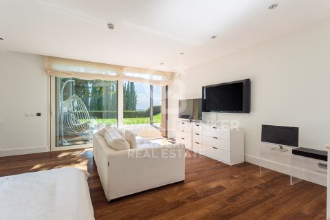 House for sale in Barcelona, Spain 7 bedrooms, 1600 sq.m. No. 160425 - photo 26