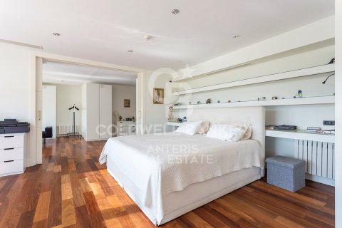 House for sale in Barcelona, Spain 7 bedrooms, 1600 sq.m. No. 160425 - photo 22