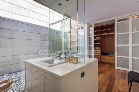 House for sale in Barcelona, Spain 7 bedrooms, 1600 sq.m. No. 160425 - photo 24
