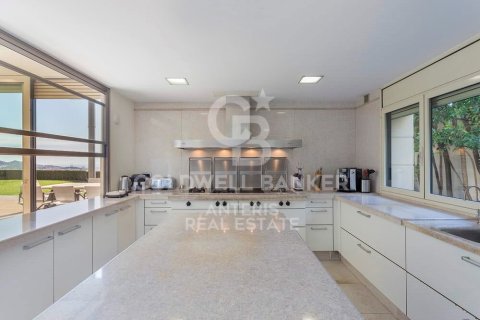 House for sale in Barcelona, Spain 7 bedrooms, 1600 sq.m. No. 160425 - photo 16