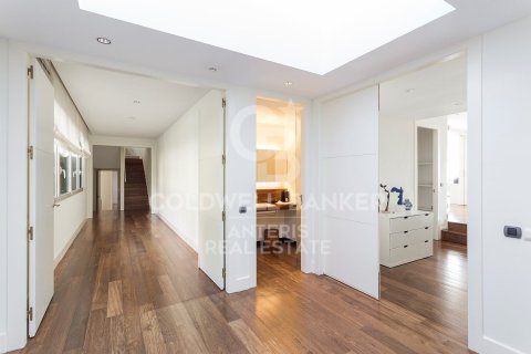 House for sale in Barcelona, Spain 7 bedrooms, 1600 sq.m. No. 160425 - photo 18