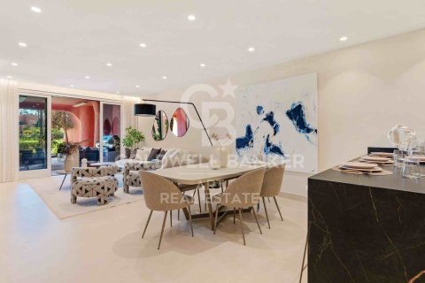 Apartment à vendre à Estepona, Malaga, Espagne, 3 chambres,  No. 159454 - photo 11