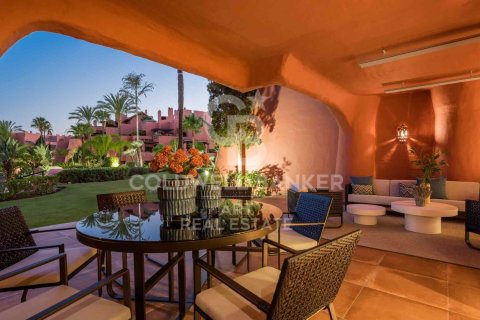 Apartment in Estepona, Malaga, Spain 3 bedrooms, No. 159454