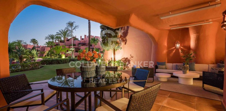 Apartment in Estepona, Malaga, Spain 3 bedrooms,  No. 159454