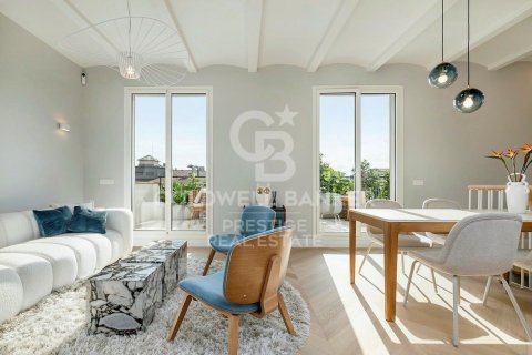 Kattohuoneisto Barcelona, Espanja 3 makuuhuonetta, 150 m2 No. 159455