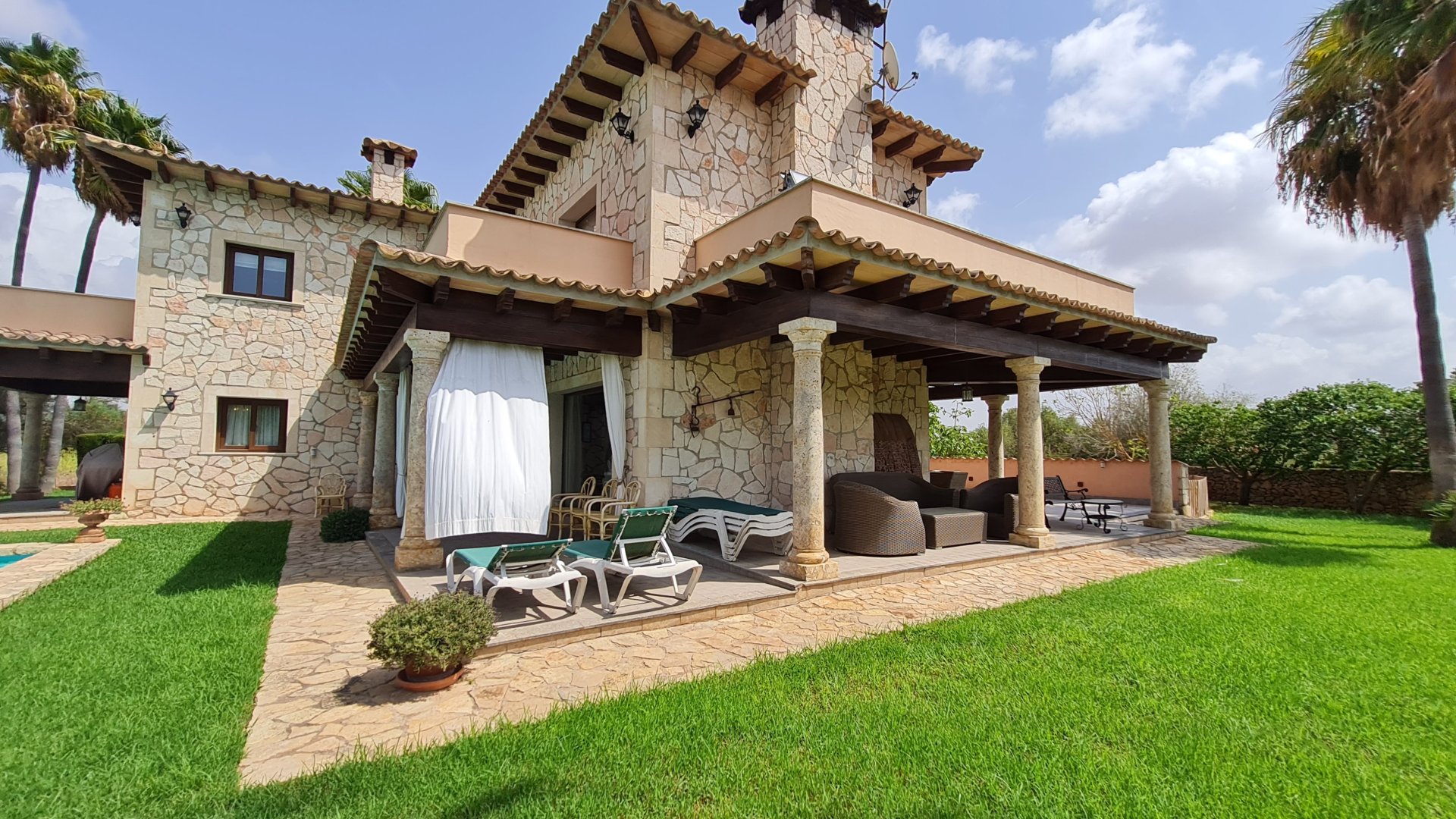 Finca in Llucmajor, Mallorca, Spain 6 bedrooms, 448 sq.m. No. 137531