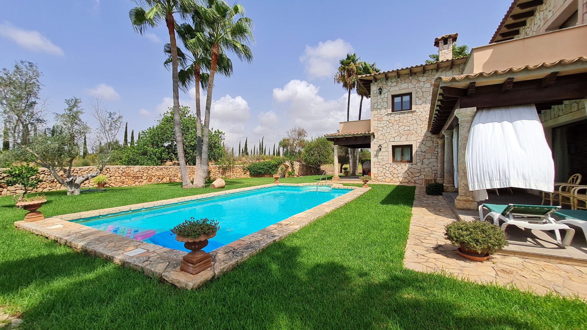 Finca in Llucmajor, Mallorca, Spain 6 bedrooms, 448 sq.m. No. 137531