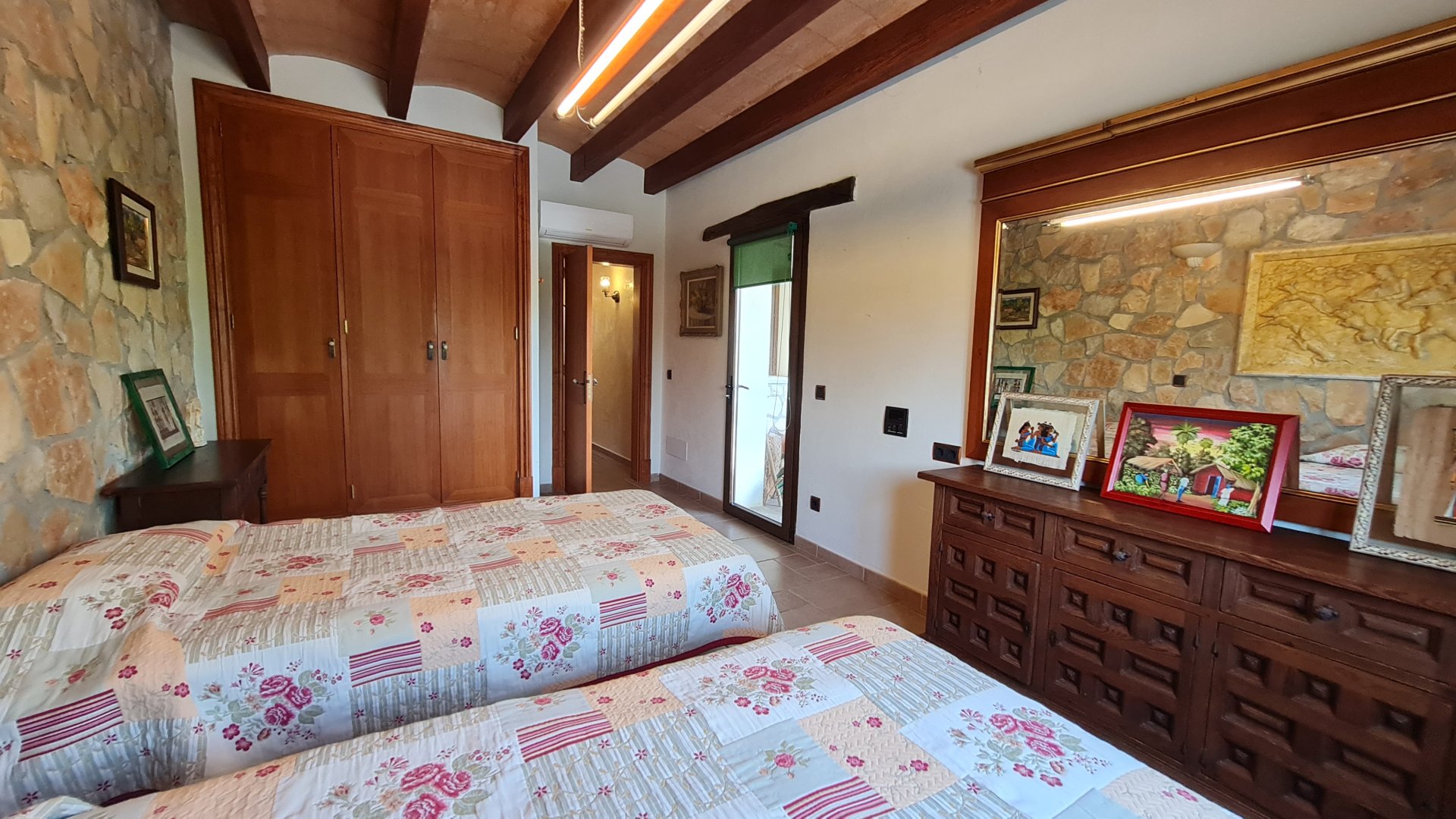 Finca in Llucmajor, Mallorca, Spain 6 bedrooms, 448 sq.m. No. 137531