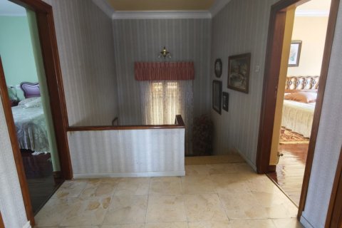 Сasa en venta en León, España 6 dormitorios, 250 m2 No. 188365 - foto 18