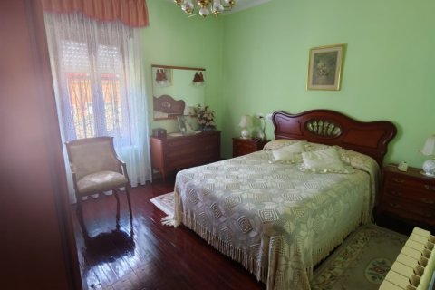 Сasa en venta en León, España 6 dormitorios, 250 m2 No. 188365 - foto 23