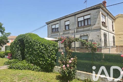Сasa en León, España 6 dormitorios, 250 m2 No. 188365