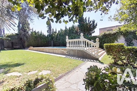 House for sale in Dos Hermanas, Seville, Spain 5 bedrooms, 316 sq.m. No. 188363 - photo 28