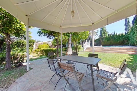 House for sale in Dos Hermanas, Seville, Spain 5 bedrooms, 316 sq.m. No. 188363 - photo 26