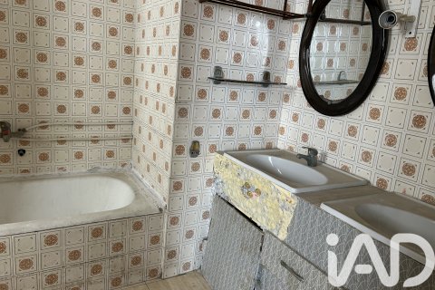 Apartment for sale in Guardamar del Segura, Alicante, Spain 3 bedrooms, 200 sq.m. No. 188368 - photo 2