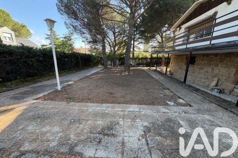 Apartment for sale in Manzanares el Real, Madrid, Spain 3 bedrooms, 194 sq.m. No. 188366 - photo 29