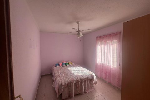 Apartment for rent Alicante, Spain 2 bedrooms, 72 sq.m. No. 139992 - photo 9