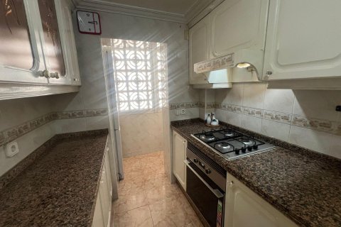 Apartment for rent Alicante, Spain 2 bedrooms, 72 sq.m. No. 139992 - photo 4