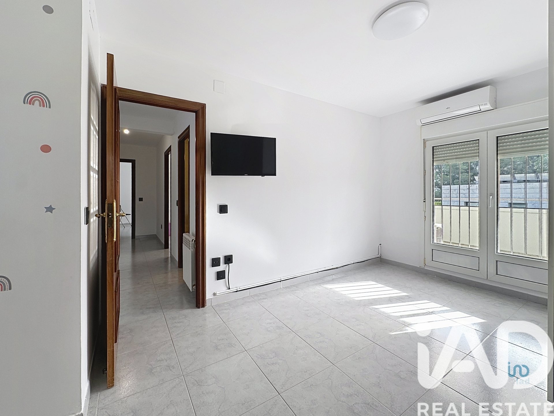 House à Abrera, Barcelona, Espagne 4 chambres, 294 m2 No. 172467