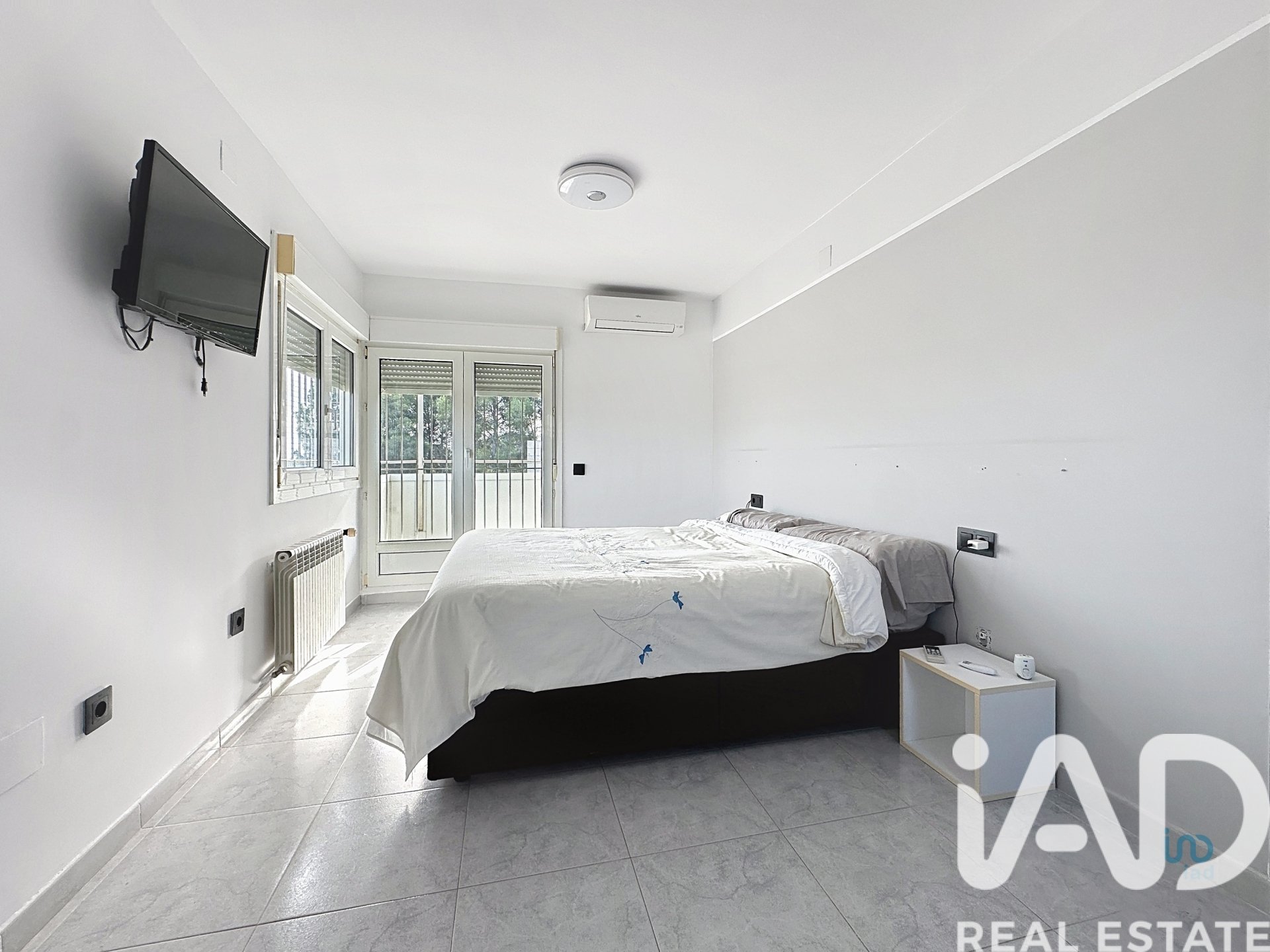 House à Abrera, Barcelona, Espagne 4 chambres, 294 m2 No. 172467
