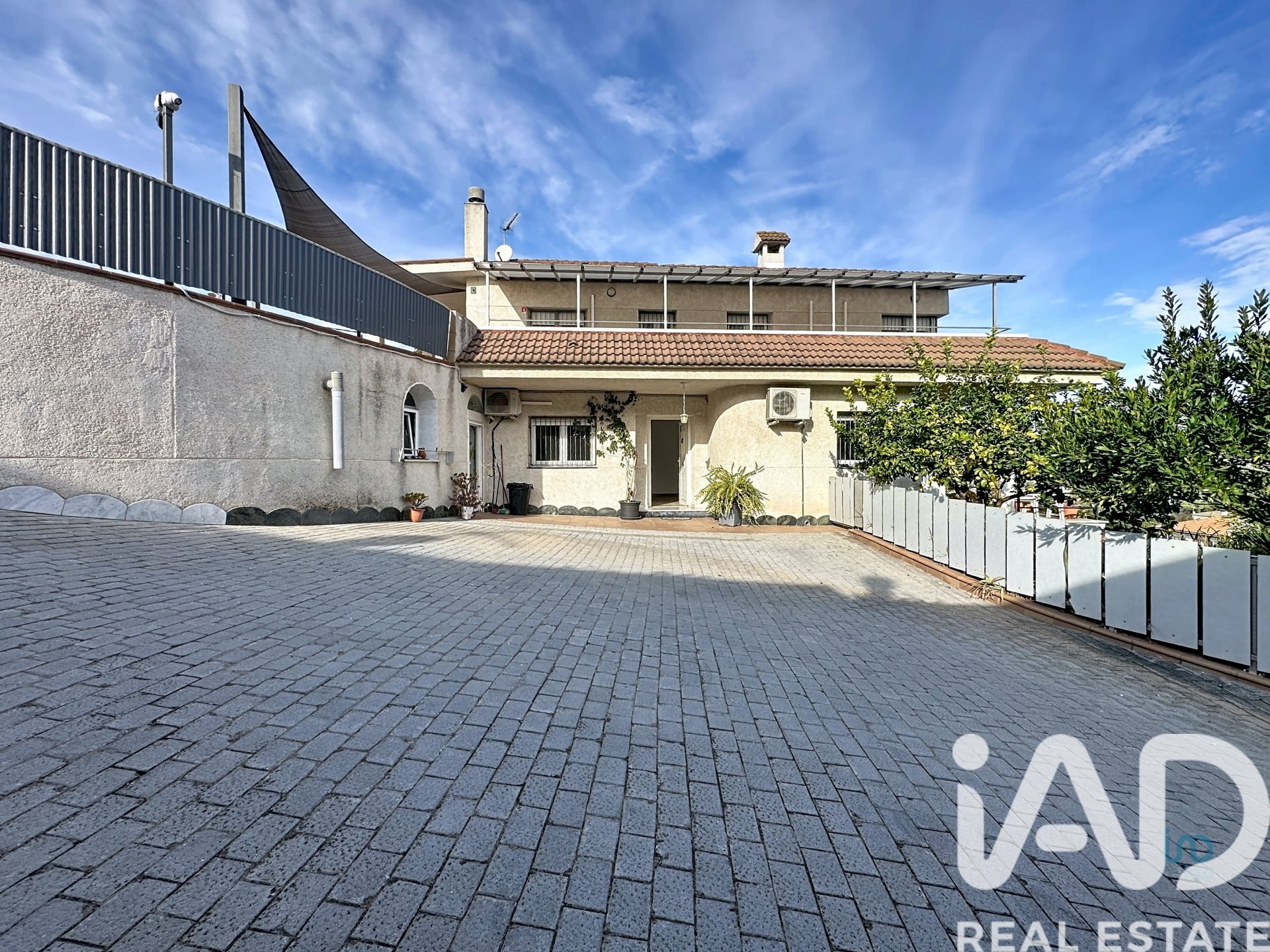 House à Abrera, Barcelona, Espagne 4 chambres, 294 m2 No. 172467