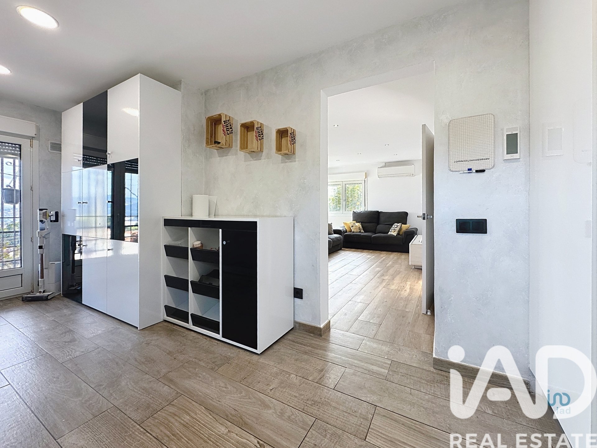 House à Abrera, Barcelona, Espagne 4 chambres, 294 m2 No. 172467