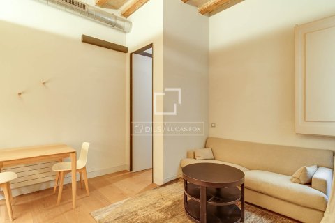Huoneisto myytävänä Barcelona, Espanja, 1 makuuhuone, 66 m2 No. 166794 - kuva 2