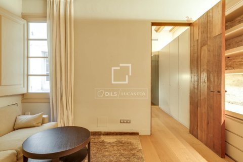 Huoneisto myytävänä Barcelona, Espanja, 1 makuuhuone, 66 m2 No. 166794 - kuva 3