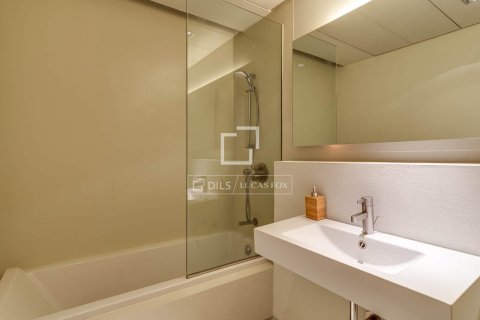Huoneisto myytävänä Barcelona, Espanja, 1 makuuhuone, 66 m2 No. 166794 - kuva 13