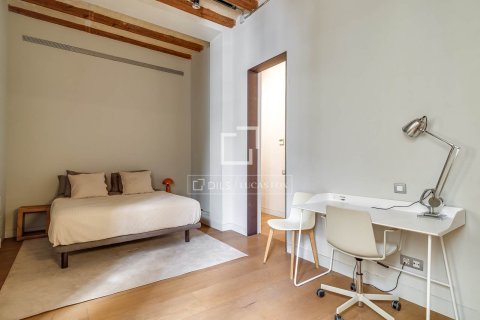 Huoneisto myytävänä Barcelona, Espanja, 1 makuuhuone, 66 m2 No. 166794 - kuva 5
