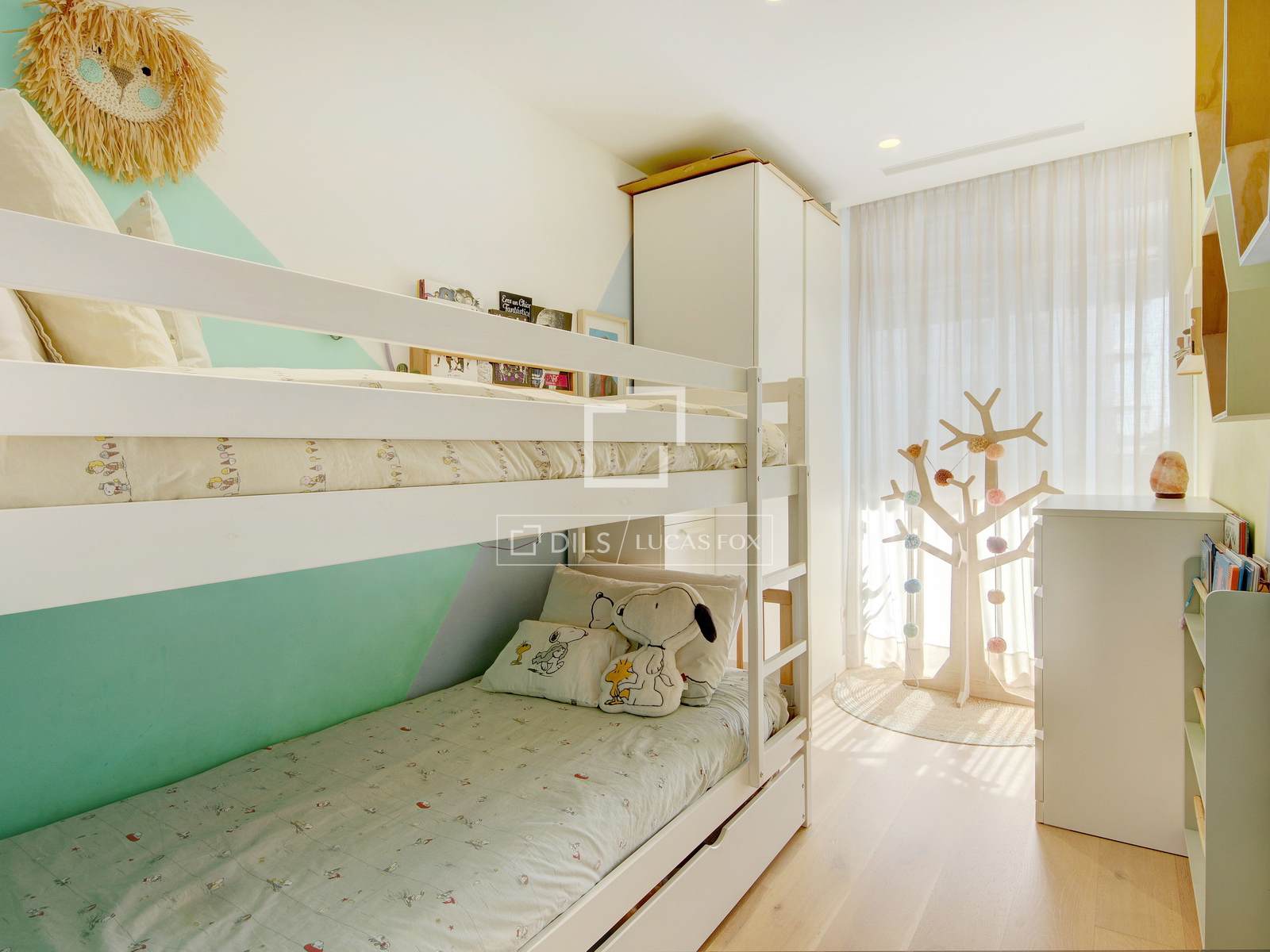 Dzīvoklis Sant Just Desvern, Barcelona, Spānijā 4 istabas, 133 m2 Nr. 166798
