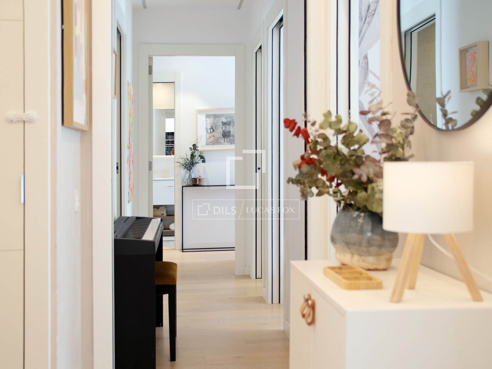 Dzīvoklis Sant Just Desvern, Barcelona, Spānijā 4 istabas, 133 m2 Nr. 166798