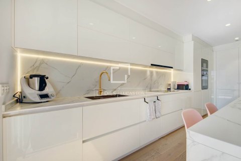 Apartament w Sant Just Desvern, Barcelona, Hiszpania 4 sypialnie, 133 mkw. nr 166798 – zdjęcie 18