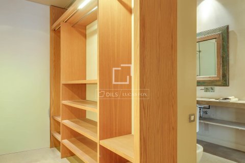 Apartament w Barcelona, Hiszpania 2 sypialnie, 160 mkw. nr 166795 – zdjęcie 21