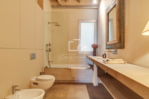 Apartament w Barcelona, Hiszpania 2 sypialnie, 160 mkw. nr 166795 – zdjęcie 23