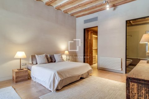 Apartament w Barcelona, Hiszpania 2 sypialnie, 160 mkw. nr 166795 – zdjęcie 12